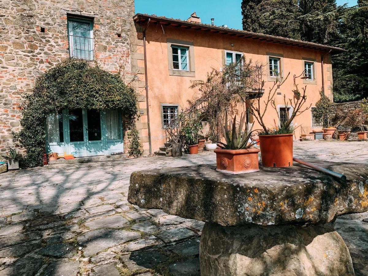 Casale Gli Ulivi Lägenhet Donnini Exteriör bild